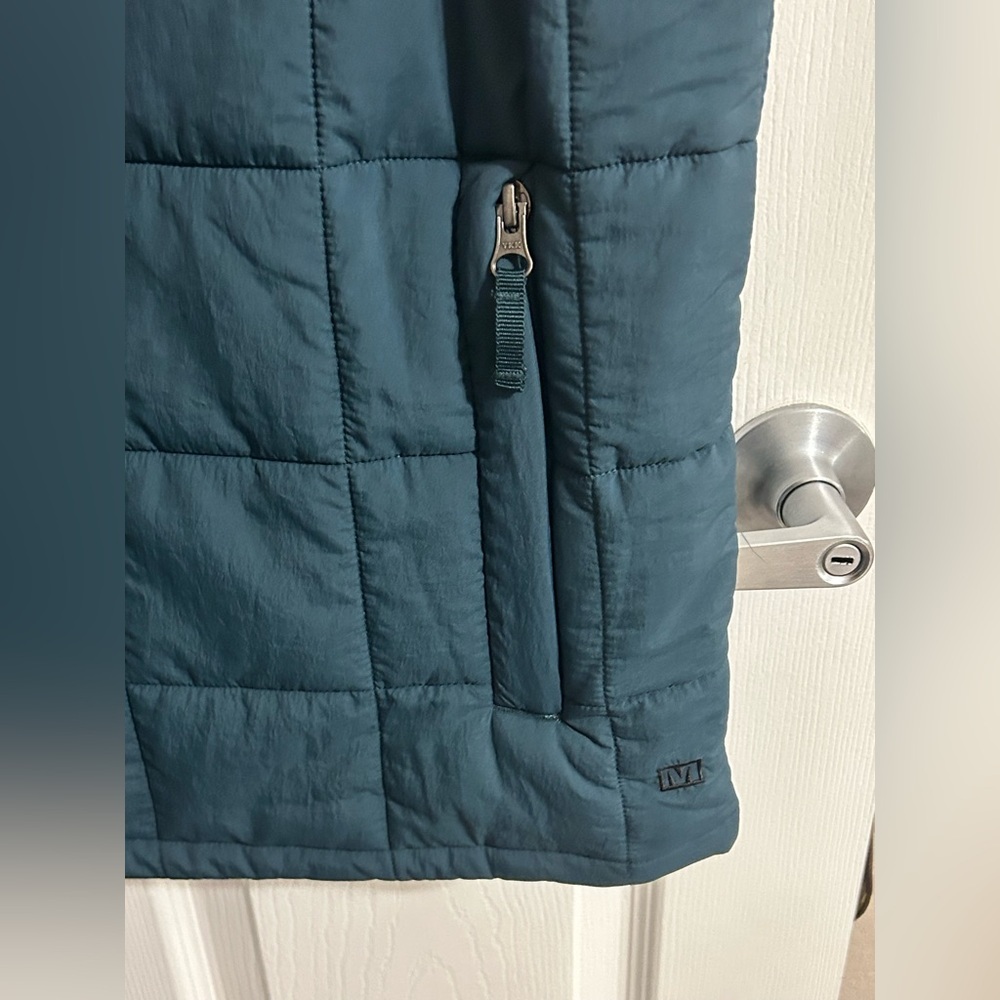 NWT Men’s Merrell Terrain Insulated Puffer Vest in Sea Moss - XL - Picture 3 of 8